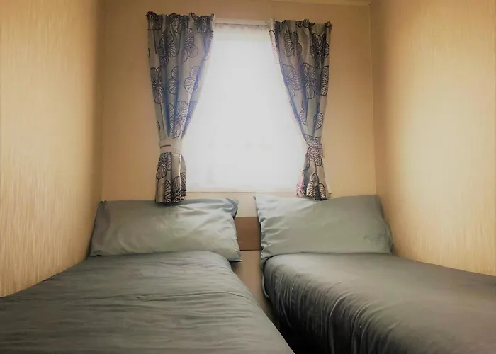 Poplar Deluxe Holiday Home