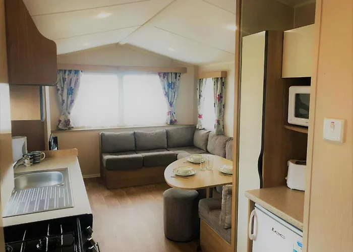 Poplar Deluxe Holiday Home